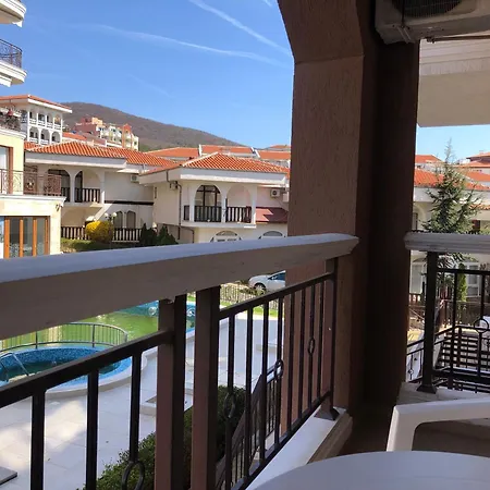Apartamento 2 Bedroom With 2 Balconies And Sea Views Sveti Vlas