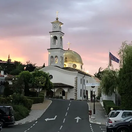 2 Bedroom With 2 Balconies And Sea Views Sveti Vlas